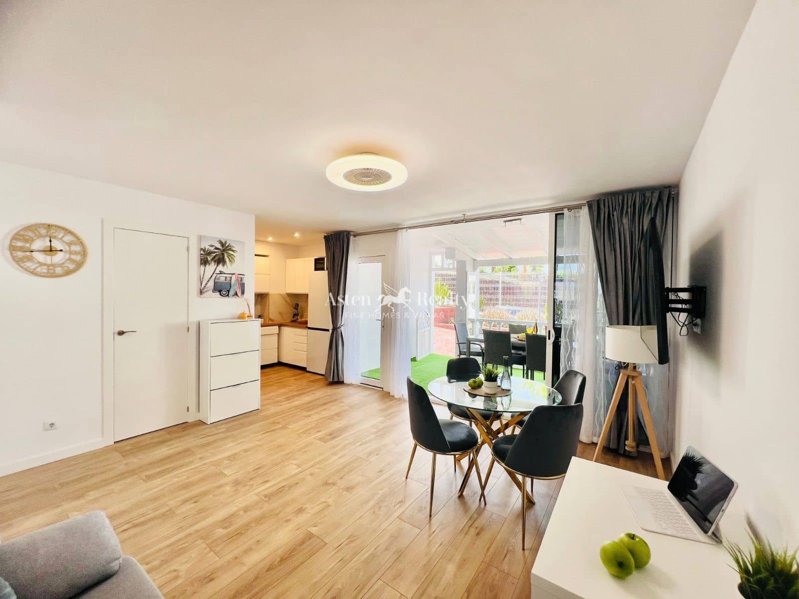 2 soveværelse Lejlighed til salg i Torviscas med swimmingpool - € 350.000 (Ref: 9113625)