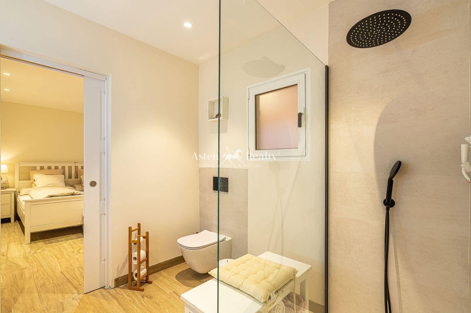 7 soveværelse Villa til salg i Los Gigantes med swimmingpool - € 1.790.000 (Ref: 9117516)