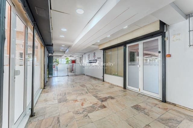 Virksomhed til salg i Playa de las Américas, Adeje - € 650.000 (Ref: 9118422)