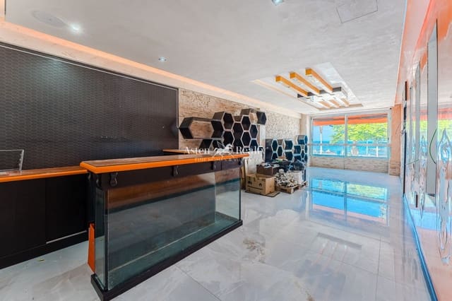 Virksomhed til salg i Playa de las Américas, Adeje - € 650.000 (Ref: 9118422)