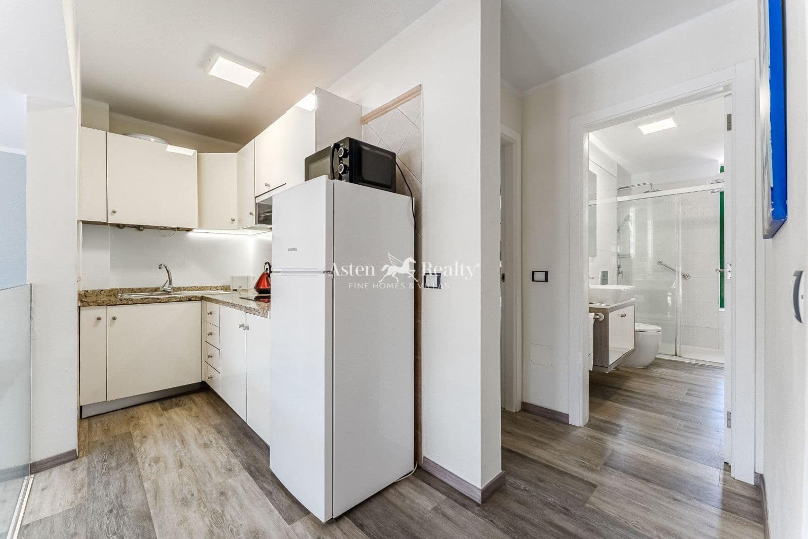 1 chambre Appartement à vendre à Costa Adeje avec piscine garage - 310 000 € (Ref: 9131858)