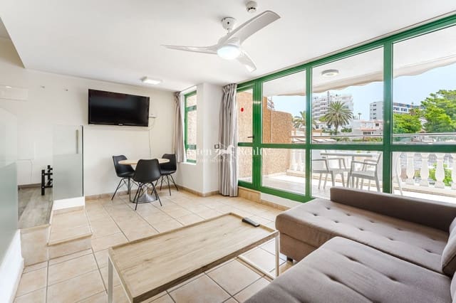 1 chambre Appartement à vendre à Playa de las Américas, Adeje avec piscine garage - 310 000 € (Ref: 9131858)