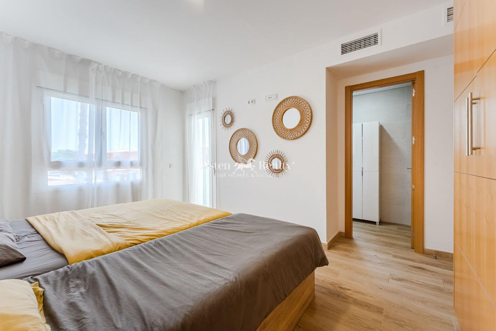 3 soveværelse Villa til salg i Las Galletas med swimmingpool garage - € 430.000 (Ref: 9135169)