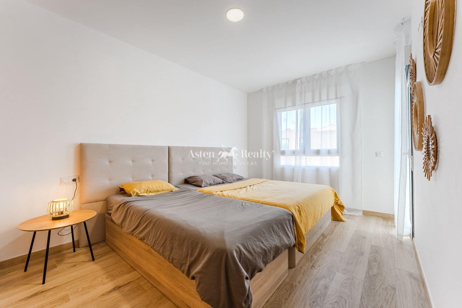 3 soveværelse Villa til salg i Las Galletas med swimmingpool garage - € 430.000 (Ref: 9135169)