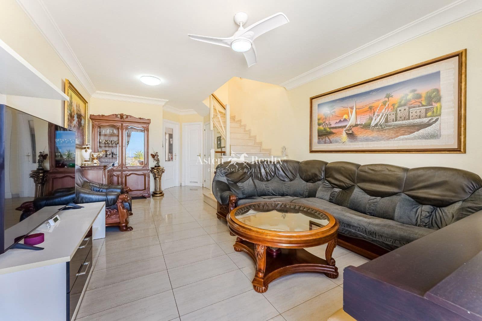 2 soveværelse Byhus til salg i Chayofa med garage - € 400.000 (Ref: 9138862)