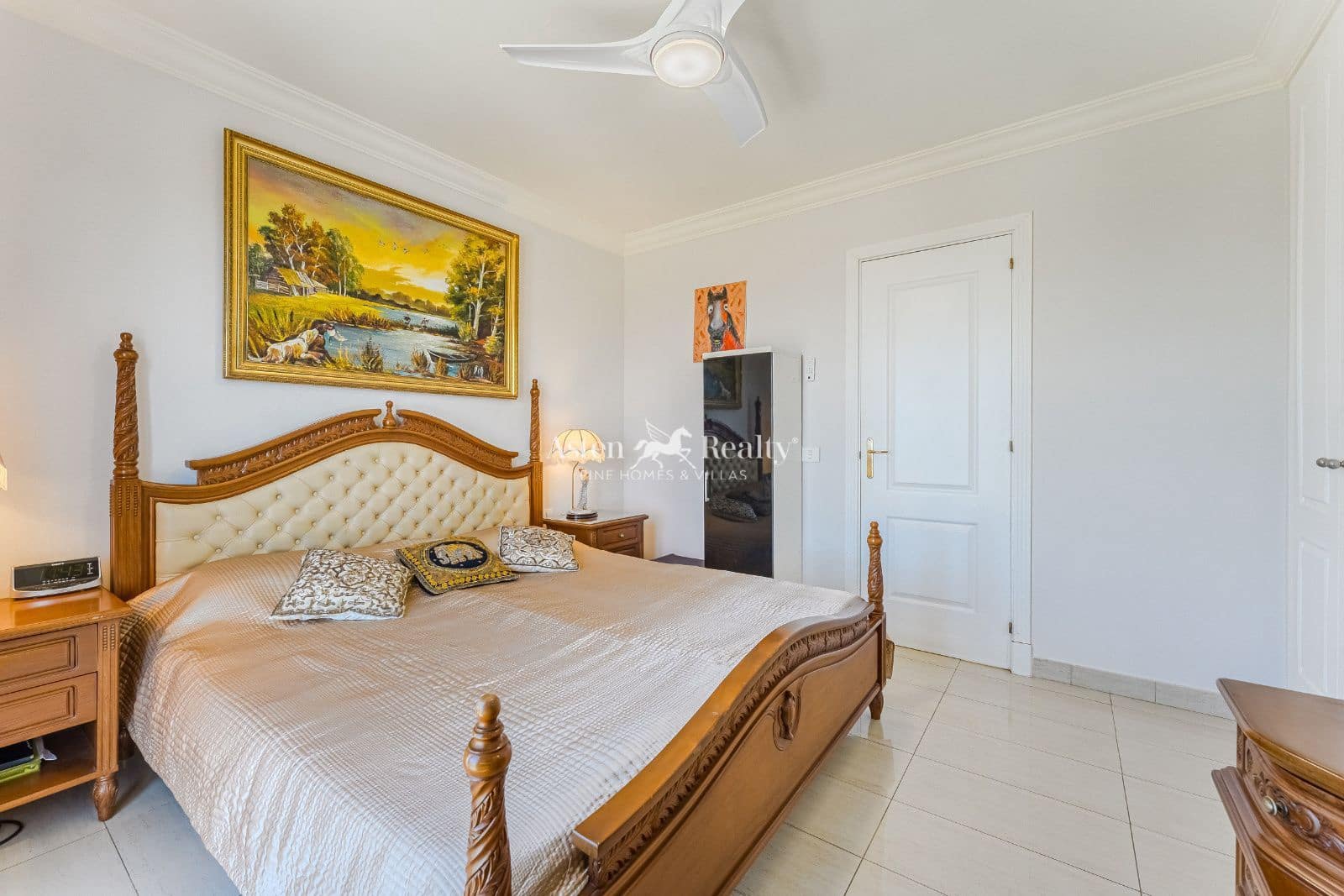 2 soveværelse Byhus til salg i Chayofa med garage - € 400.000 (Ref: 9138862)