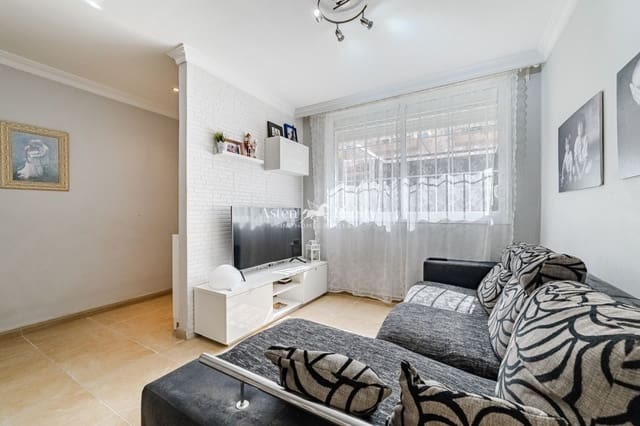 3 soveværelse Byhus til salg i Las Chafiras (San Miguel), San Miguel de Abona med swimmingpool garage - € 349.900 (Ref: 9150967)