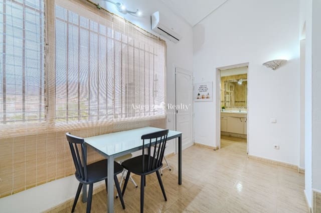 1 slaapkamer Penthouse te koop in Torviscas, Adeje met zwembad - € 249.000 (Ref: 9151057)