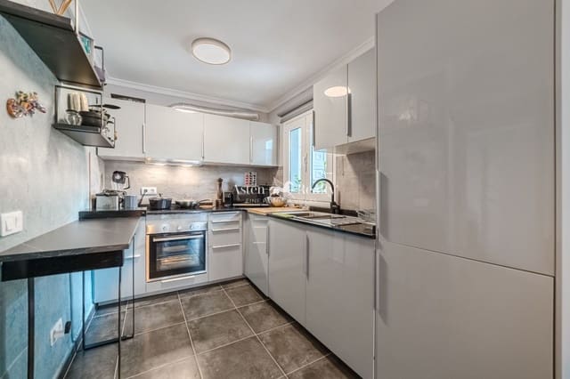 5 slaapkamer Villa te koop in Tacoronte met garage - € 399.000 (Ref: 9153237)