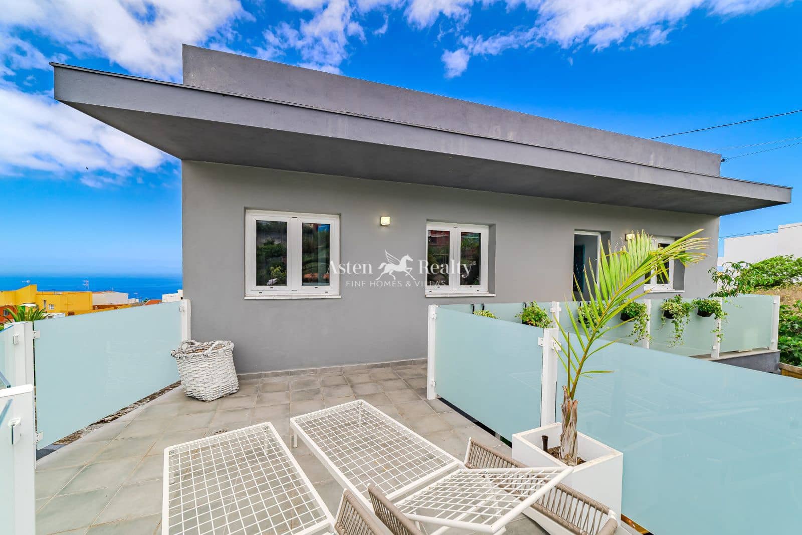 5 soveværelse Villa til salg i Tacoronte med garage - € 399.000 (Ref: 9153237)