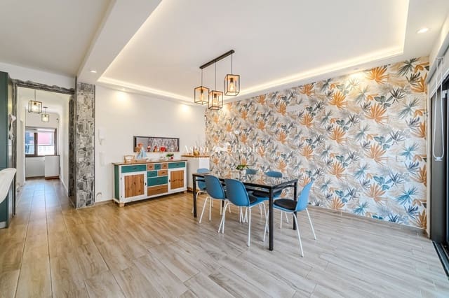 4 soveværelse Byhus til salg i Casco Urbano, Adeje med swimmingpool garage - € 575.000 (Ref: 9168128)
