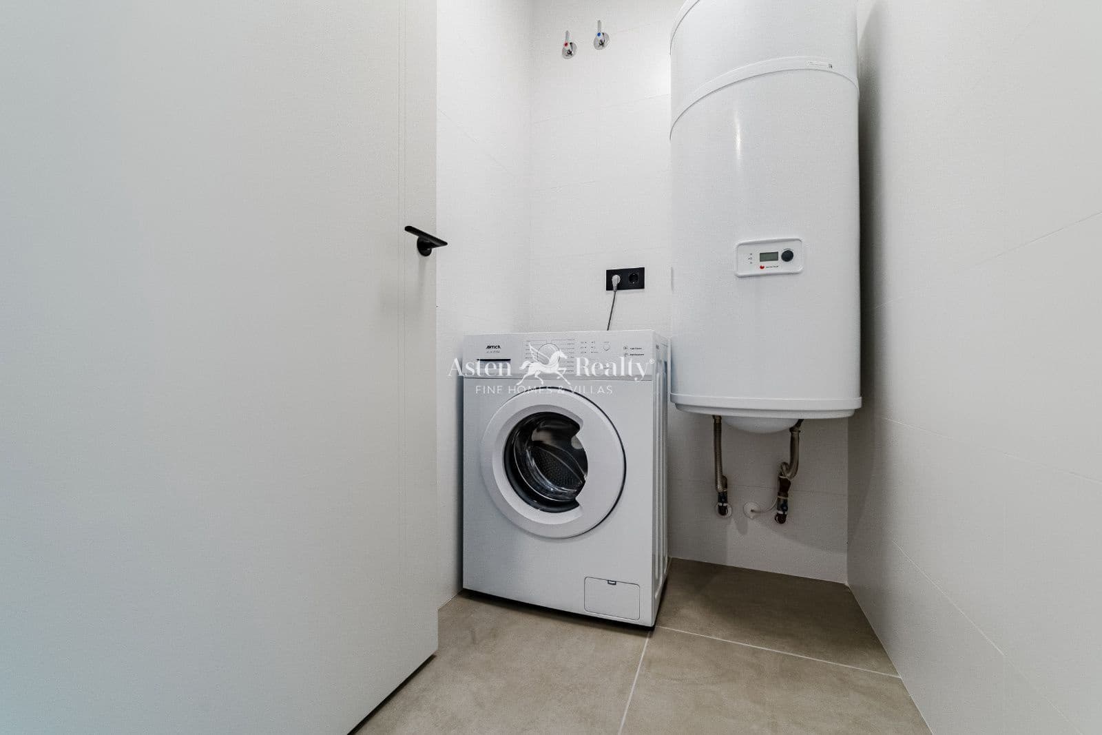 2 chambre Penthouse à vendre à Torviscas avec piscine garage - 890 000 € (Ref: 9168249)