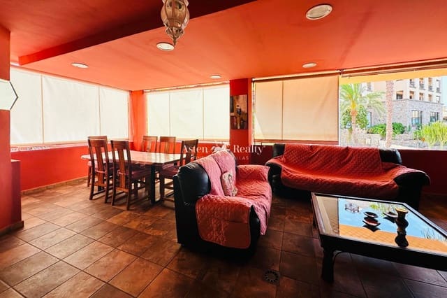 3 soveværelse Lejlighed til salg i Playa del Duque, Adeje med swimmingpool - € 850.000 (Ref: 9186024)