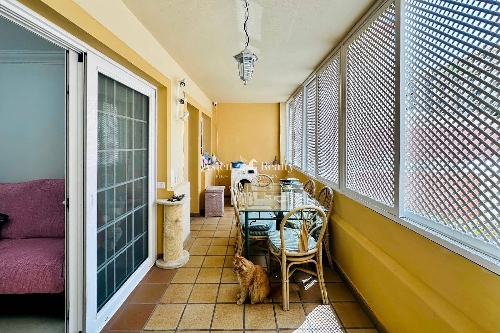 3 soveværelse Lejlighed til salg i Playa del Duque med swimmingpool - € 850.000 (Ref: 9186024)