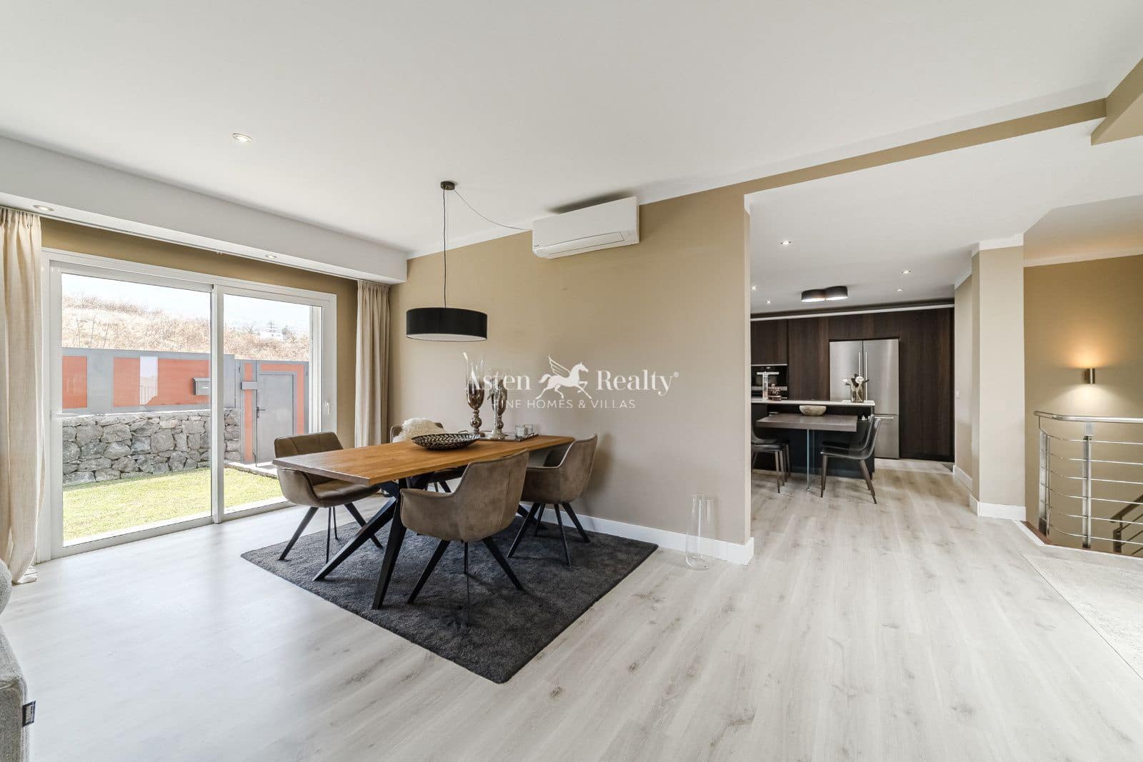 4 slaapkamer Huis te koop in La Orotava met zwembad garage - € 1.350.000 (Ref: 9187767)