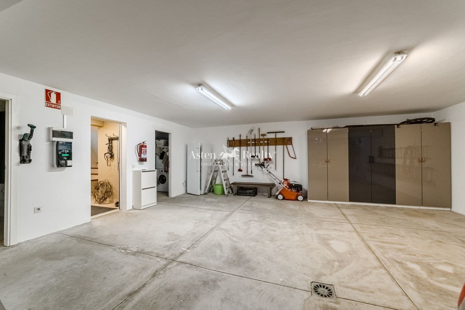 4 slaapkamer Huis te koop in La Orotava met zwembad garage - € 1.350.000 (Ref: 9187767)