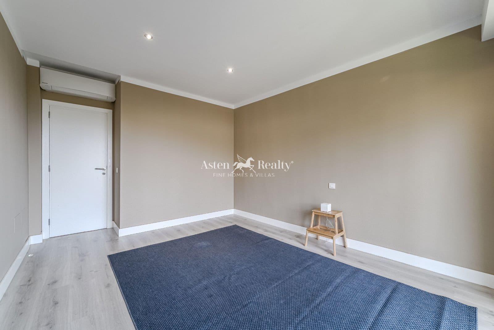 4 slaapkamer Huis te koop in La Orotava met zwembad garage - € 1.350.000 (Ref: 9187767)