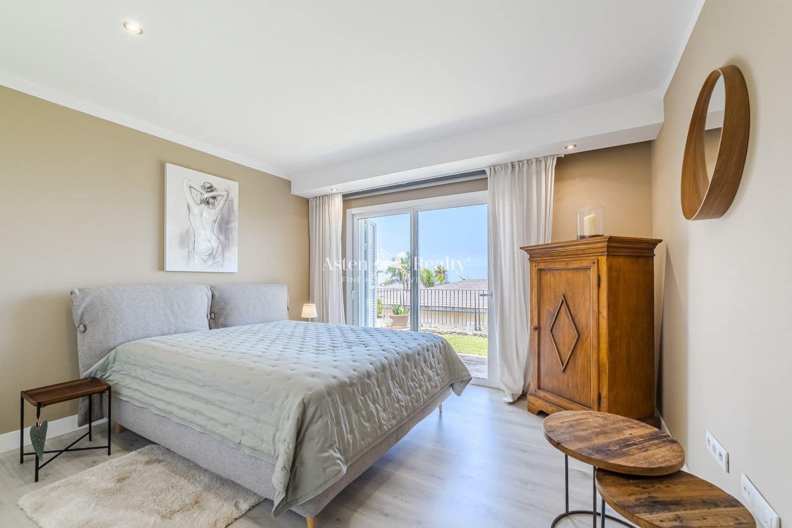 4 slaapkamer Huis te koop in La Orotava met zwembad garage - € 1.350.000 (Ref: 9187767)