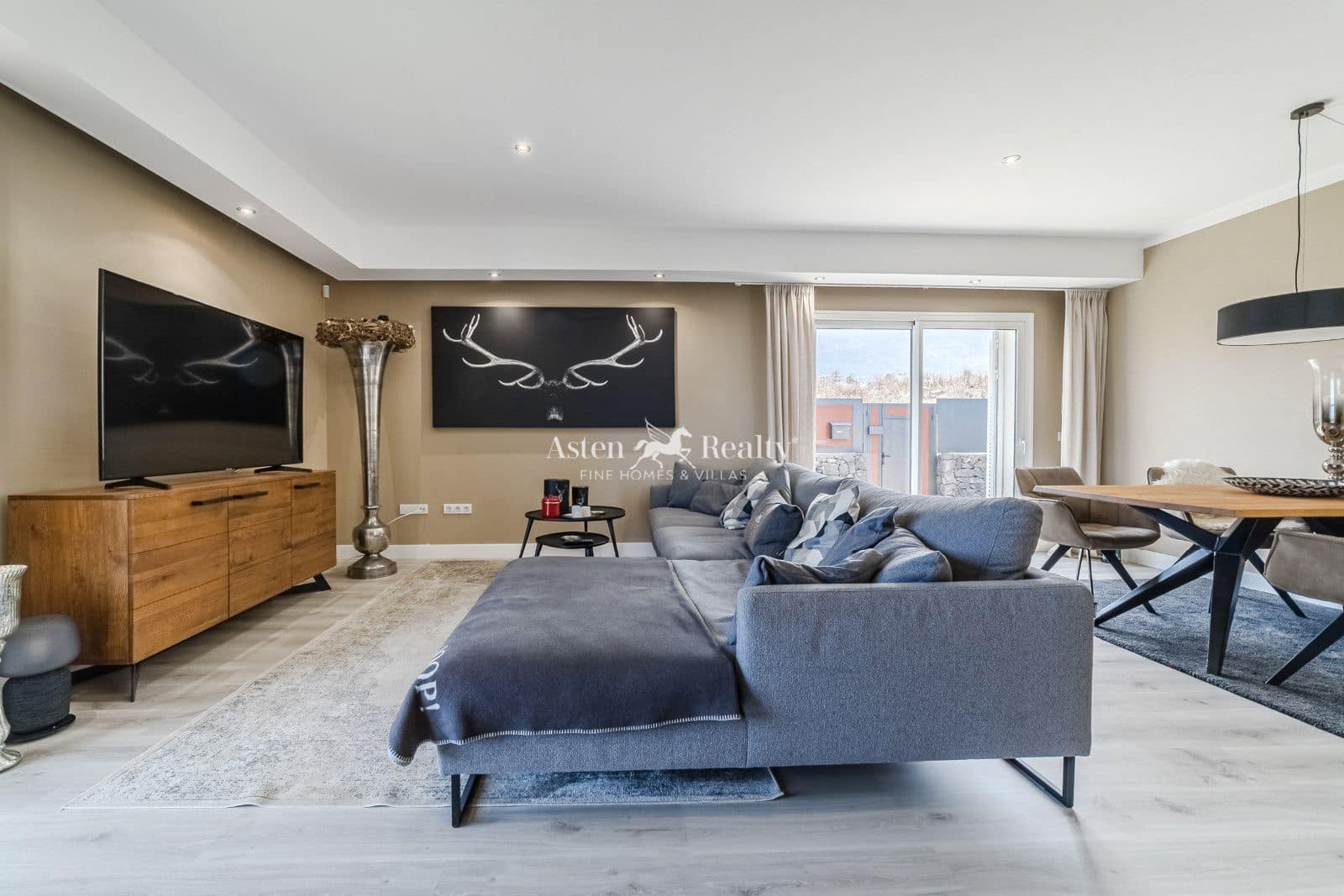 4 slaapkamer Huis te koop in La Orotava met zwembad garage - € 1.350.000 (Ref: 9187767)