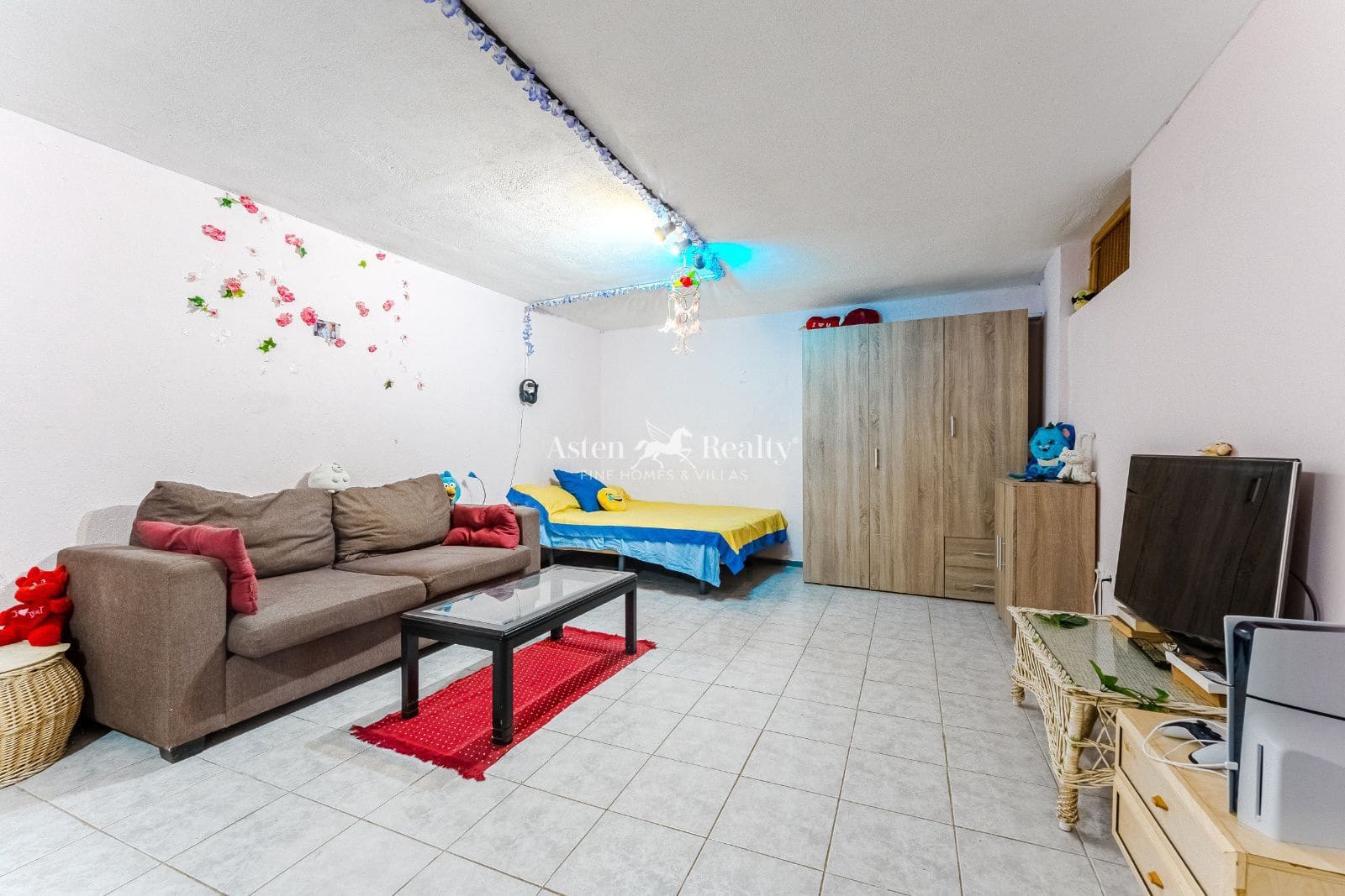 Virksomhed til salg i Playa San Juan - € 403.000 (Ref: 9190352)