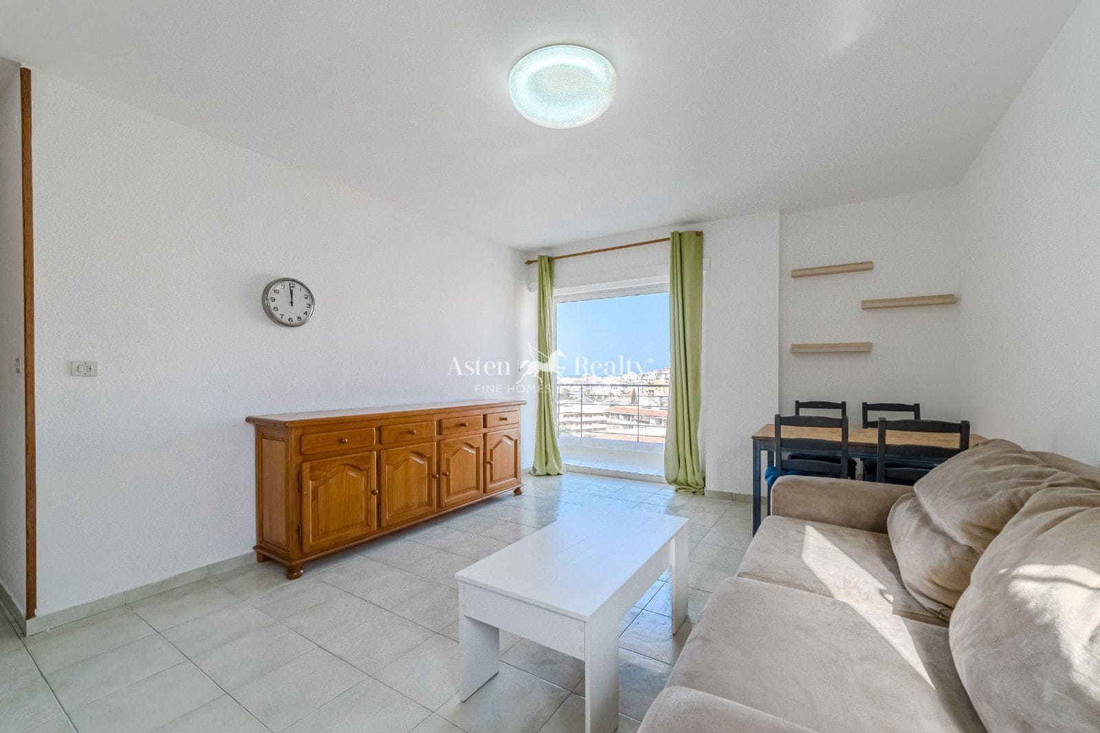 1 chambre Appartement à vendre à Los Cristianos avec piscine garage - 350 000 € (Ref: 9190353)