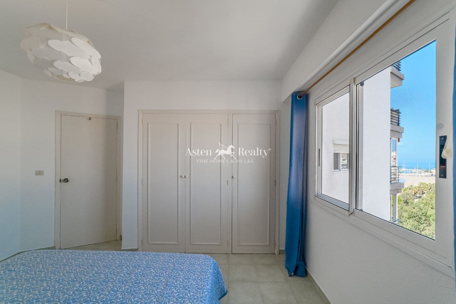 1 chambre Appartement à vendre à Los Cristianos avec piscine garage - 350 000 € (Ref: 9190353)