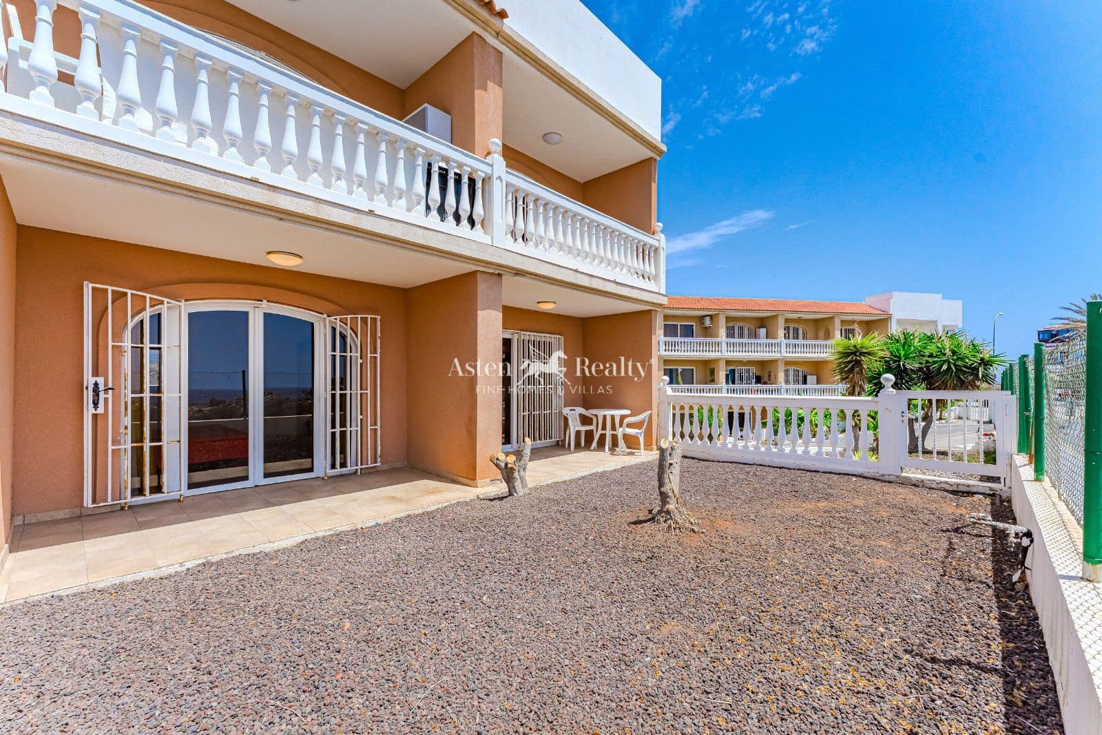 1 bedroom Flat for sale in Costa del Silencio with pool - € 205,800 (Ref: 9191651)