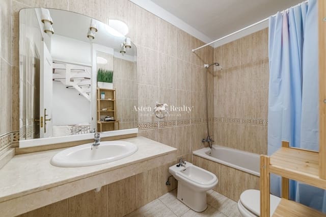 2 chambre Penthouse à vendre à Callao Salvaje, Adeje avec piscine - 369 000 € (Ref: 9193224)