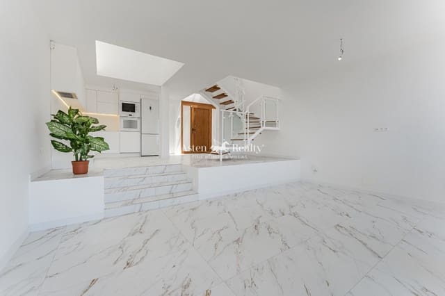 2 soveværelse Lejlighed til salg i Puerto Santiago, Santiago del Teide med swimmingpool - € 575.000 (Ref: 9194759)