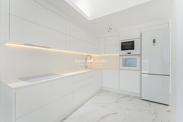 2 soveværelse Lejlighed til salg i Puerto Santiago, Santiago del Teide med swimmingpool - € 575.000 (Ref: 9194759)