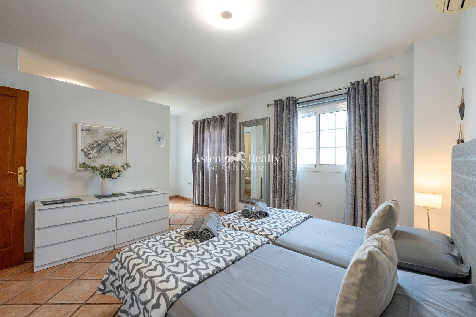 8 soveværelse Byhus til salg i Golf del Sur med swimmingpool garage - € 1.800.000 (Ref: 9197134)