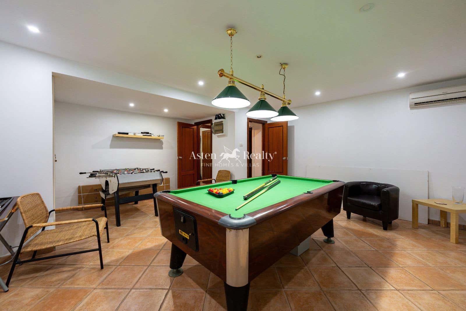 8 soveværelse Byhus til salg i Golf del Sur med swimmingpool garage - € 1.800.000 (Ref: 9197134)