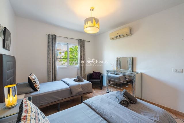 8 Zimmer Haus zu verkaufen in Golf del Sur, San Miguel de Abona mit Pool Garage - 1.800.000 € (Ref: 9197134)