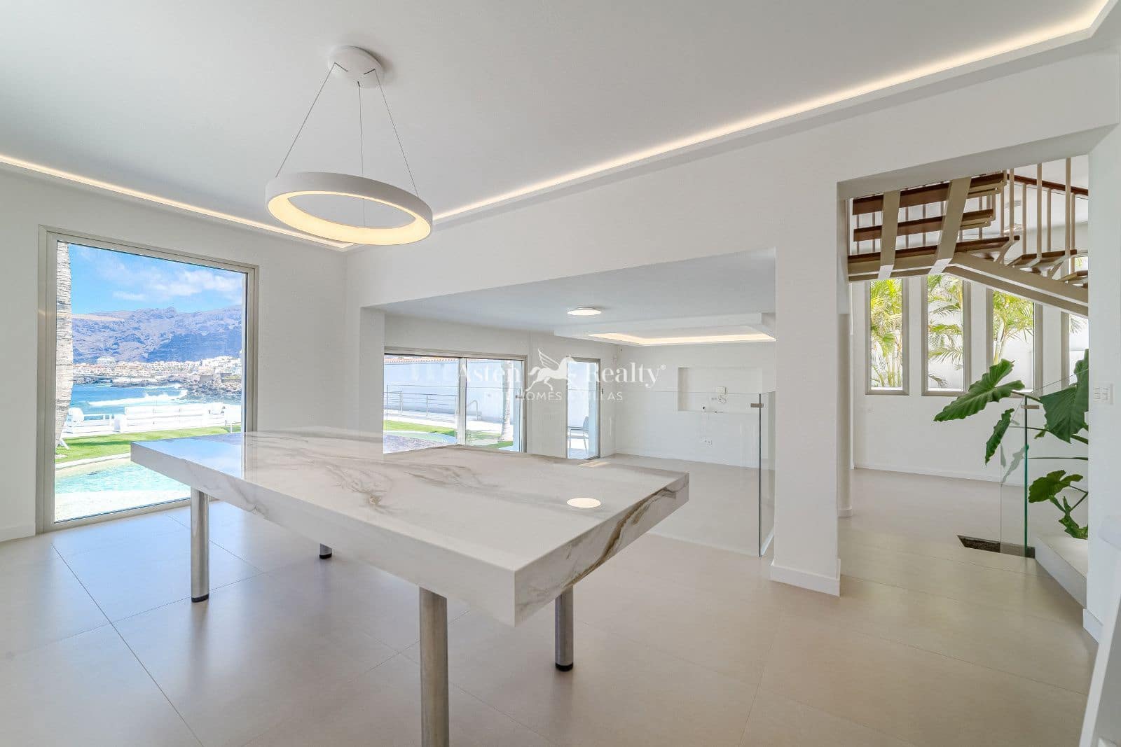 7 quarto Casa em Banda para venda em Puerto Santiago com piscina garagem - 4 998 000 € (Ref: 9197135)