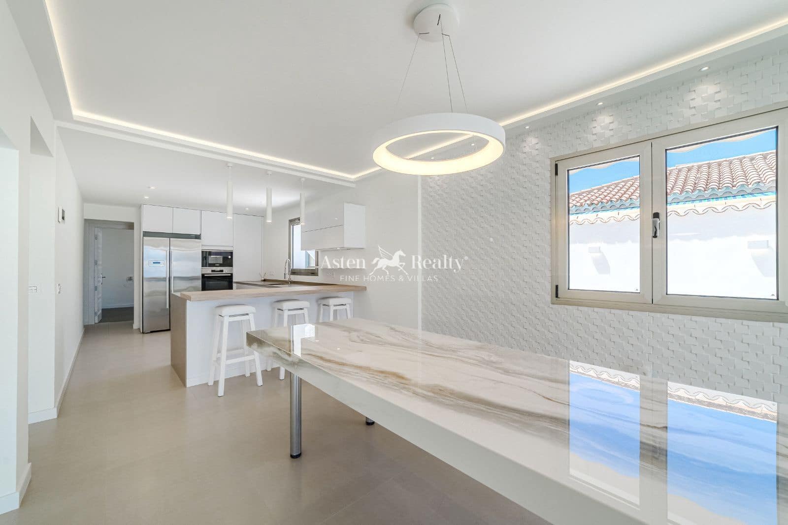 7 quarto Casa em Banda para venda em Puerto Santiago com piscina garagem - 4 998 000 € (Ref: 9197135)