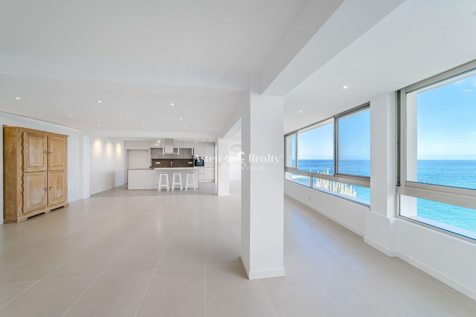 7 quarto Casa em Banda para venda em Puerto Santiago com piscina garagem - 4 998 000 € (Ref: 9197135)