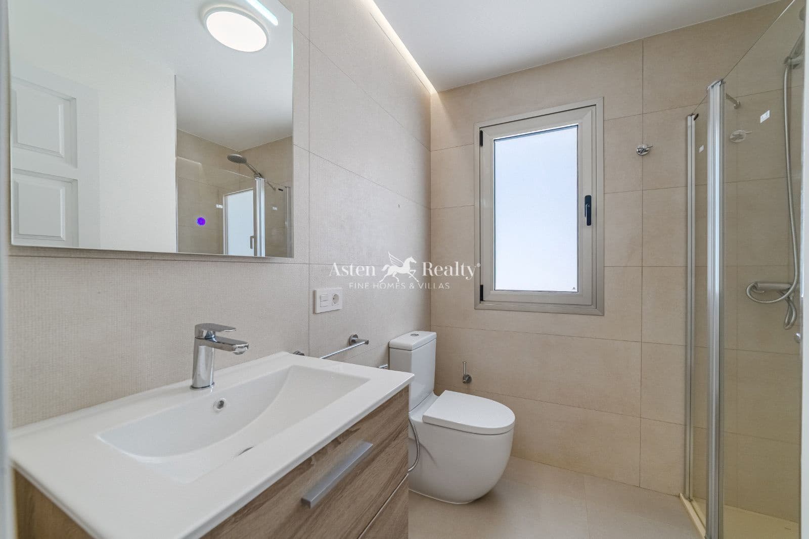 7 quarto Casa em Banda para venda em Puerto Santiago com piscina garagem - 4 998 000 € (Ref: 9197135)