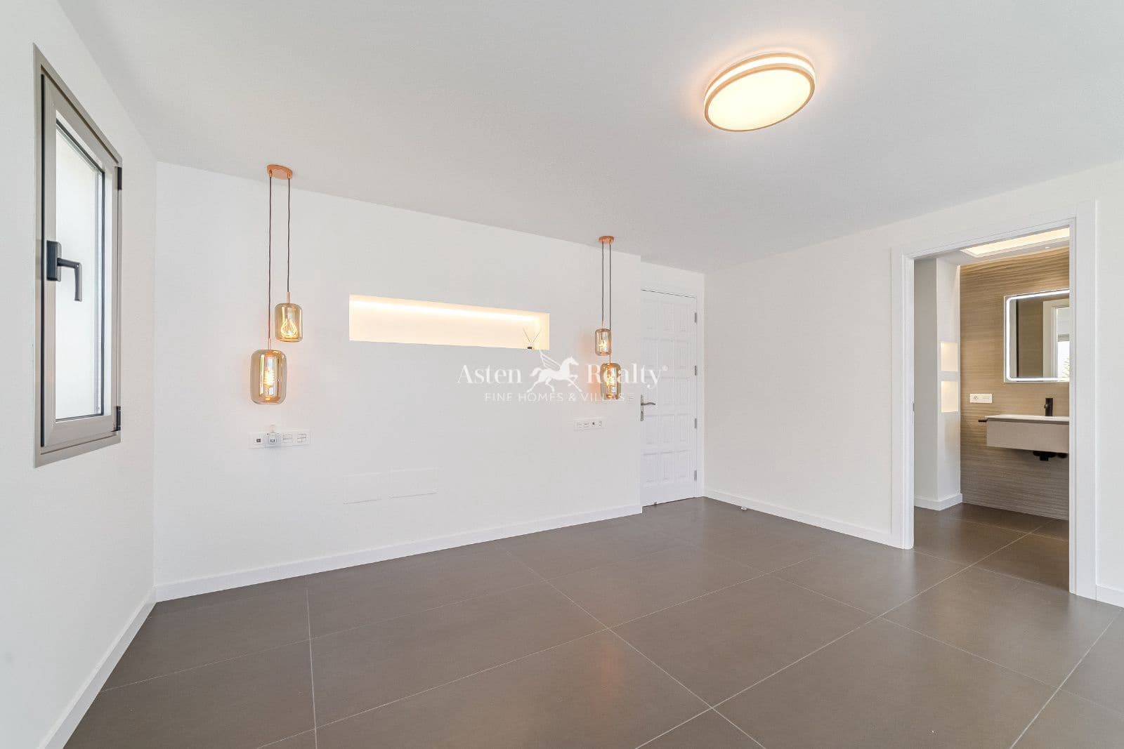 7 quarto Casa em Banda para venda em Puerto Santiago com piscina garagem - 4 998 000 € (Ref: 9197135)