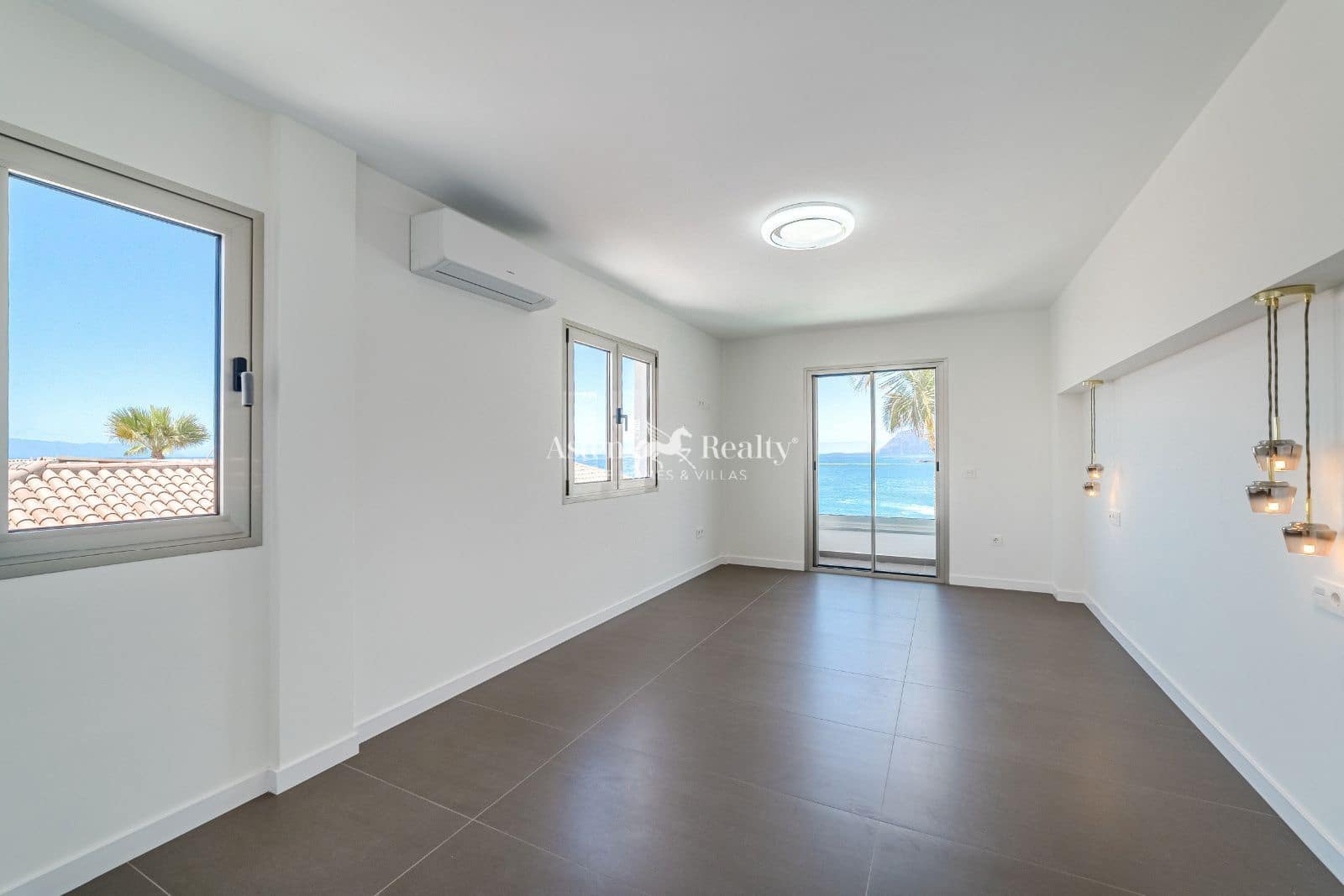 7 quarto Casa em Banda para venda em Puerto Santiago com piscina garagem - 4 998 000 € (Ref: 9197135)