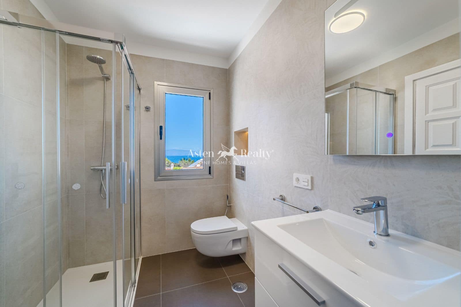 7 quarto Casa em Banda para venda em Puerto Santiago com piscina garagem - 4 998 000 € (Ref: 9197135)