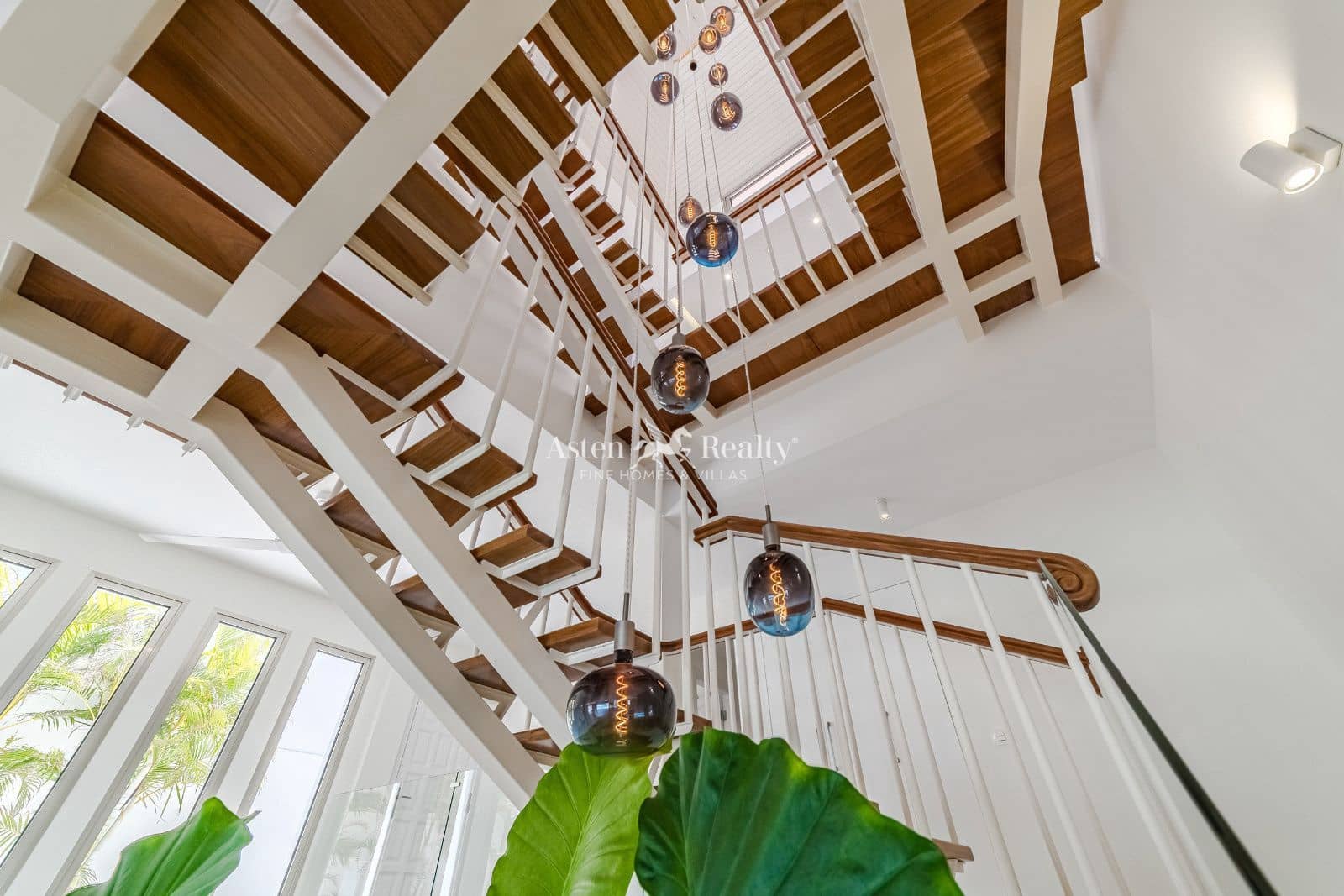 7 quarto Casa em Banda para venda em Puerto Santiago com piscina garagem - 4 998 000 € (Ref: 9197135)