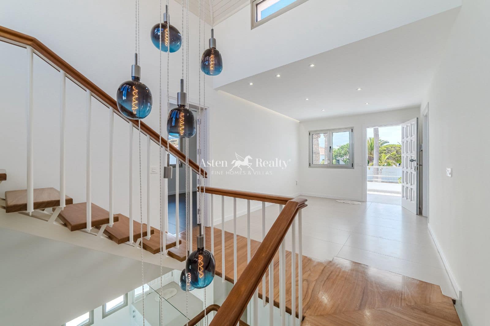 7 quarto Casa em Banda para venda em Puerto Santiago com piscina garagem - 4 998 000 € (Ref: 9197135)