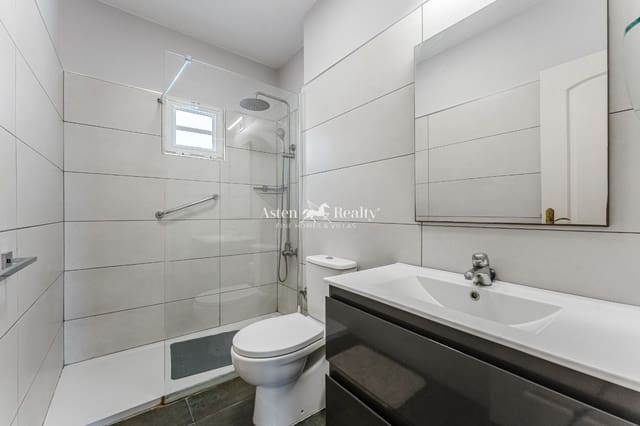 3 bedroom Villa for sale in Torviscas, Adeje with pool garage - € 750,000 (Ref: 9197344)