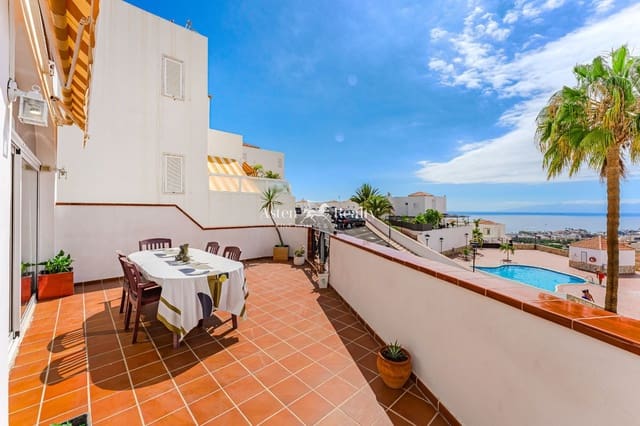 3 bedroom Villa for sale in Torviscas, Adeje with pool garage - € 750,000 (Ref: 9197344)