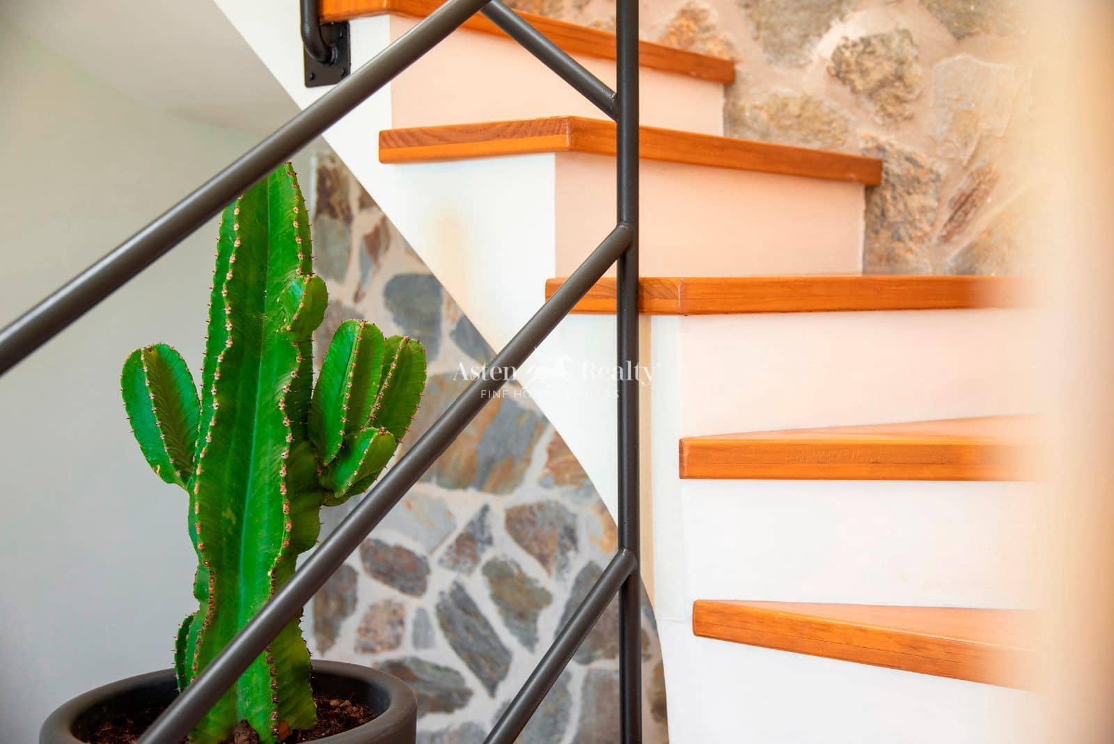 5 soveværelse Byhus til salg i Tejina de Guia de Isora med swimmingpool garage - € 1.175.000 (Ref: 9199948)