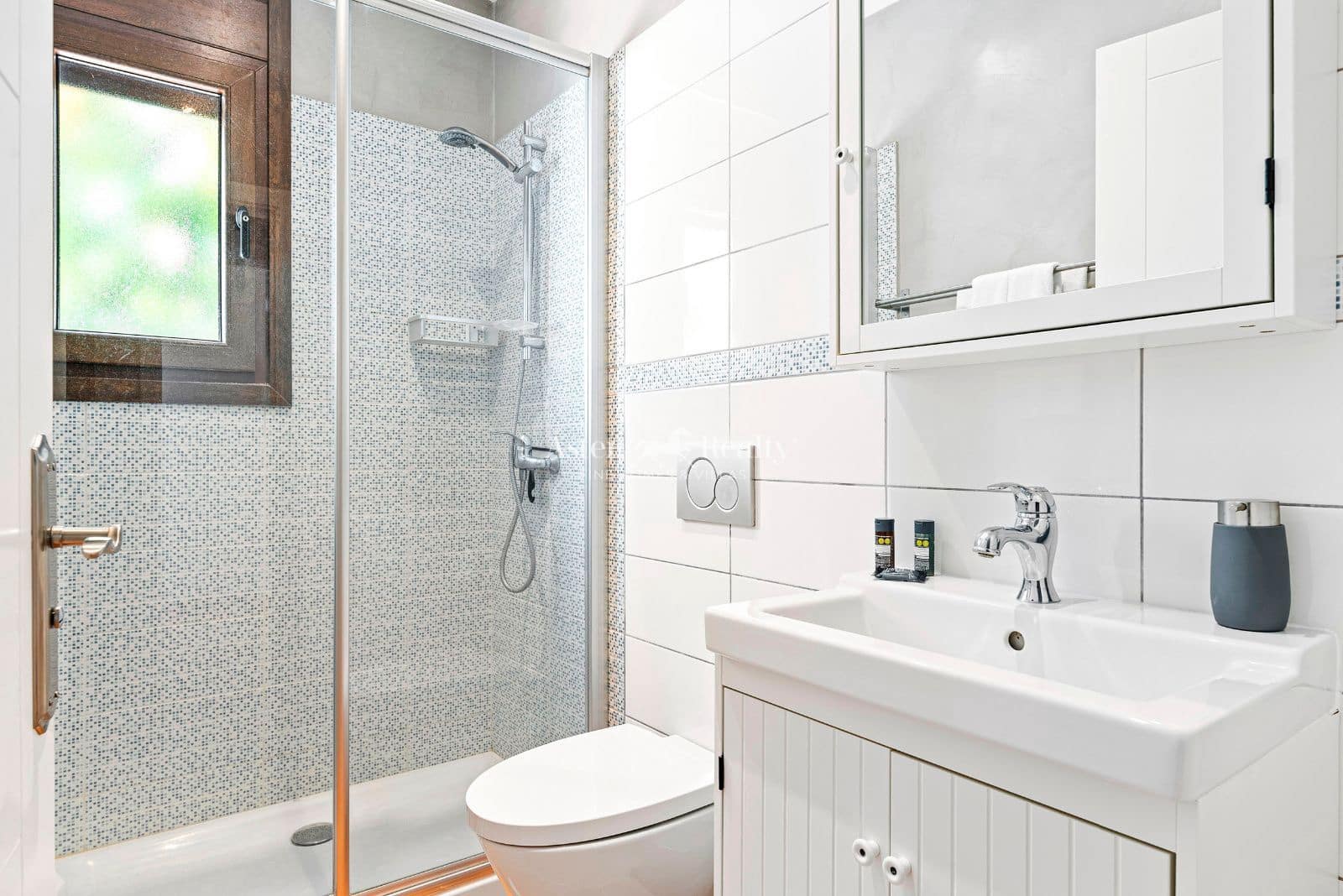 5 soveværelse Byhus til salg i Tejina de Guia de Isora med swimmingpool garage - € 1.175.000 (Ref: 9199948)