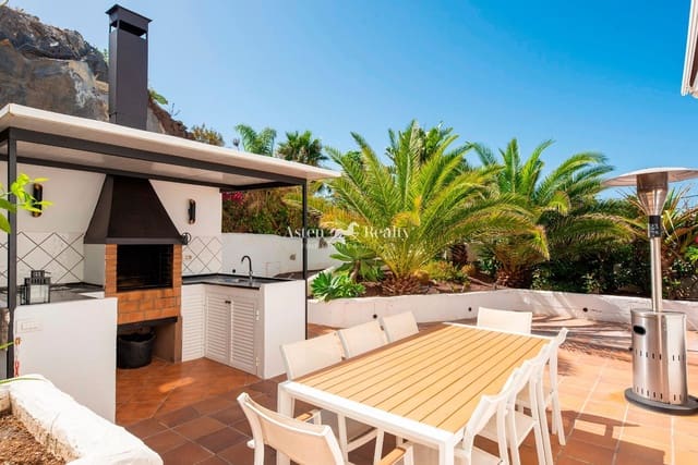 5 bedroom Townhouse for sale in Tejina de Guia de Isora, Guía de Isora with pool garage - € 1,175,000 (Ref: 9199948)