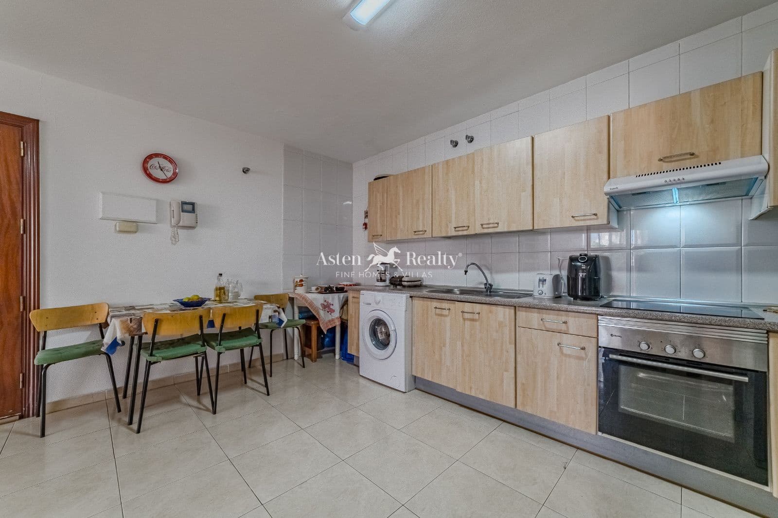 1 soveværelse Lejlighed til salg i Adeje - € 240.000 (Ref: 9200080)