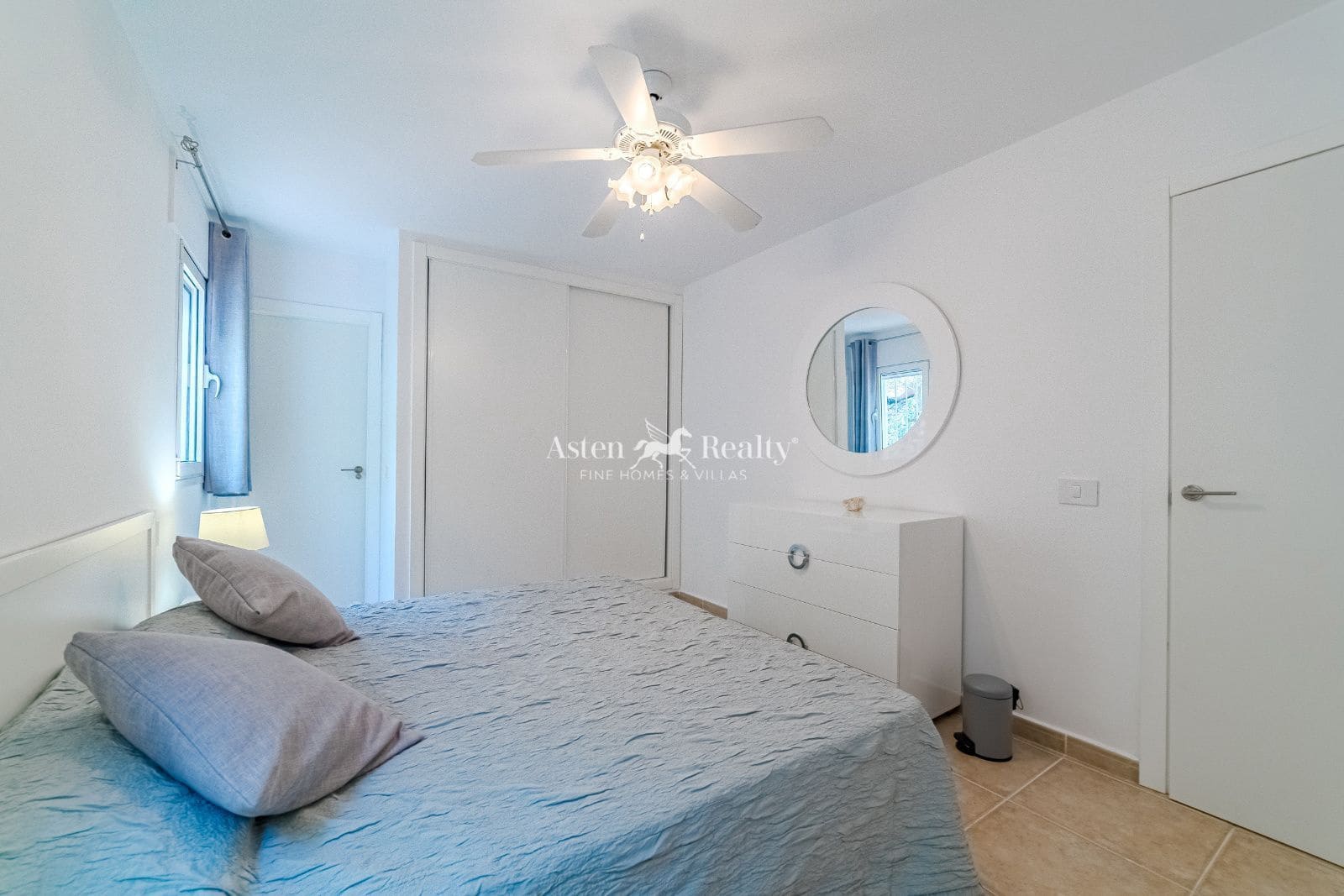 3 soveværelse Byhus til salg i Puerto Santiago med swimmingpool garage - € 995.000 (Ref: 9201973)