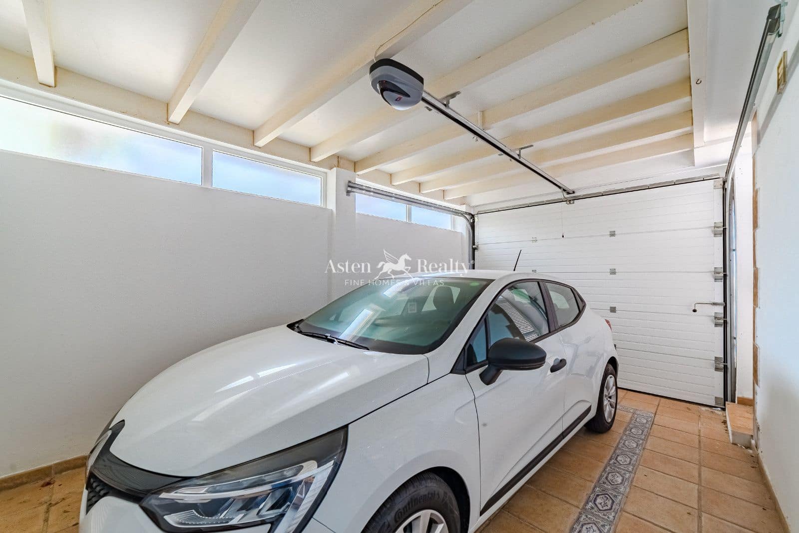 3 soveværelse Byhus til salg i Puerto Santiago med swimmingpool garage - € 995.000 (Ref: 9201973)